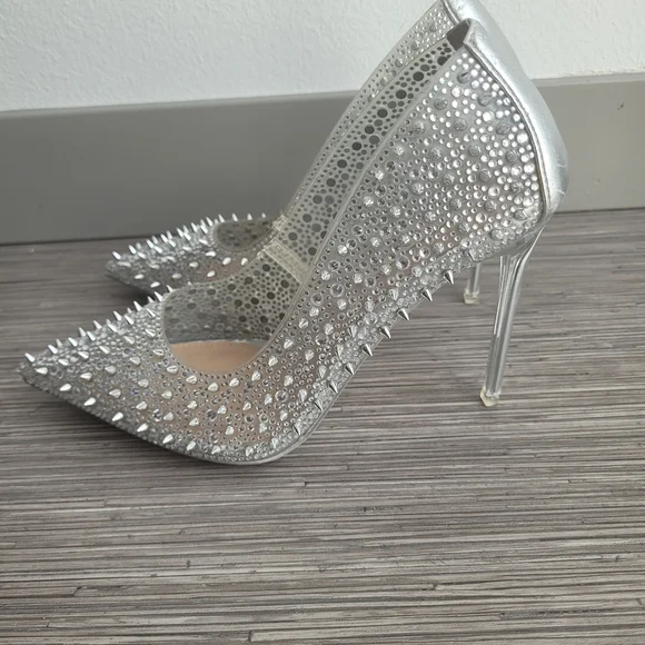 NWT Steve Madden Clear Rhinestone Studded Pointed-Toe Pumps - Picture 3 of 9